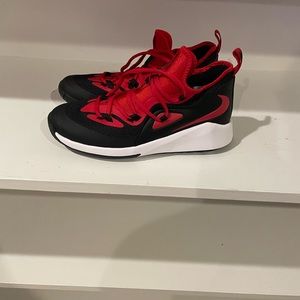 Nike Red and Black Sneakers Women’s Size 7